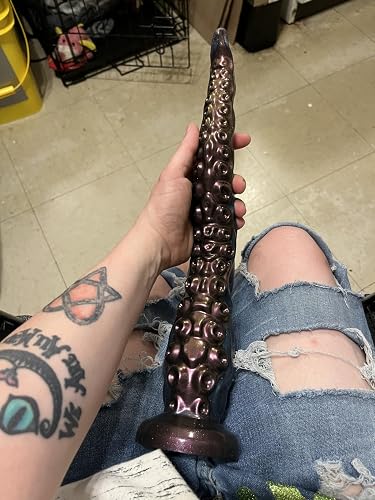 Review Image by Love how small and comfortable it feels in my hands