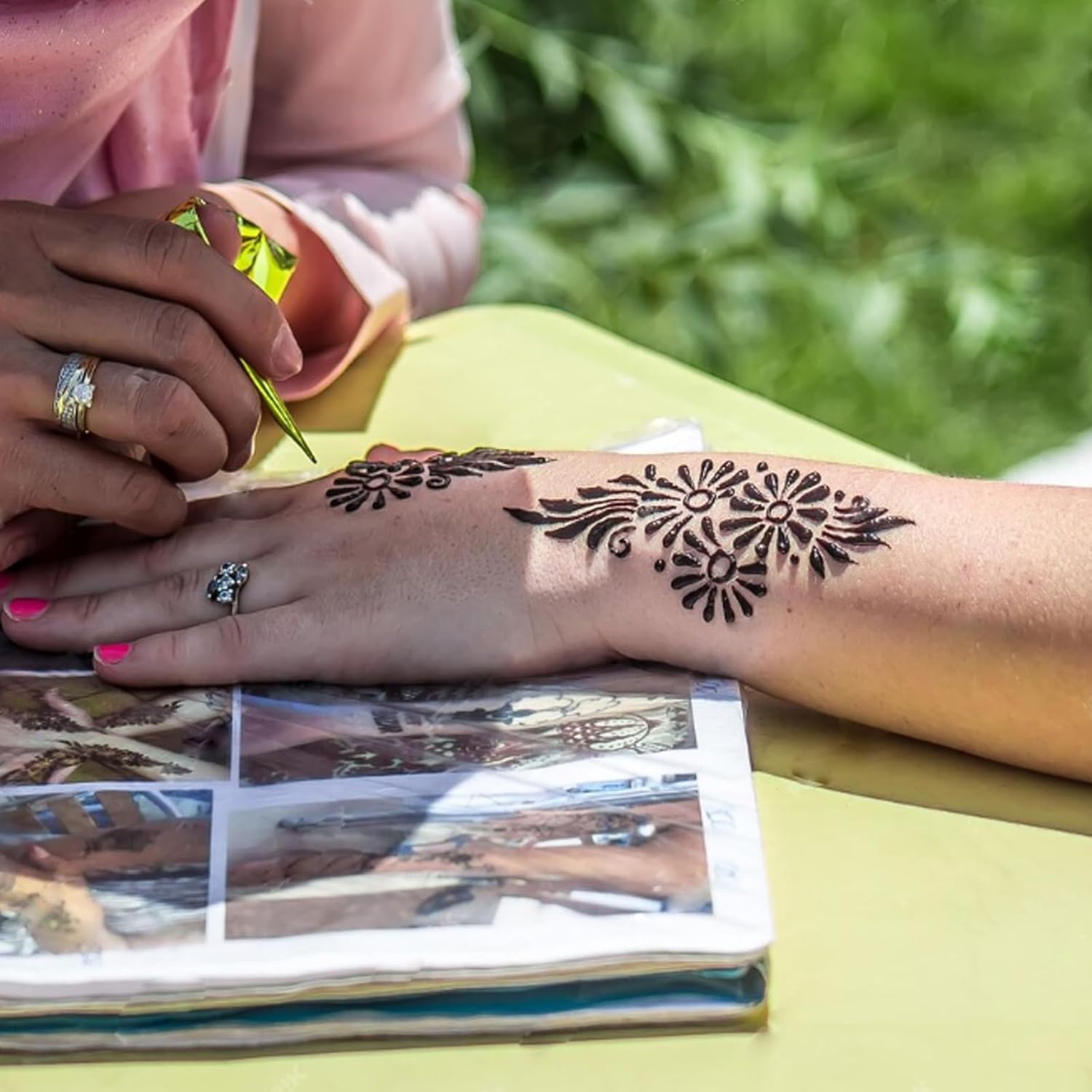 4 Pack 100% Natural Mehendi Cone Henna Paste Temporary Tattoo Paste| Each cone 30 grams | Indian Body Art Painting Drawing Tattoos Freckles (Reddish Brown Color) - Image 5