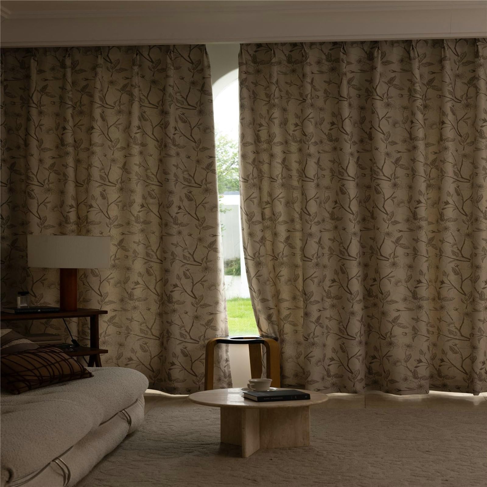 Rideaux Opaques 2 Pièces, Rideau Occultant Thermique Isolant Polyester à Crochets Motif de Fleurs et Feuilles Rideaux de Fenêtre pour Chambre Salon Intérieurs Café, 102L x 183H cm