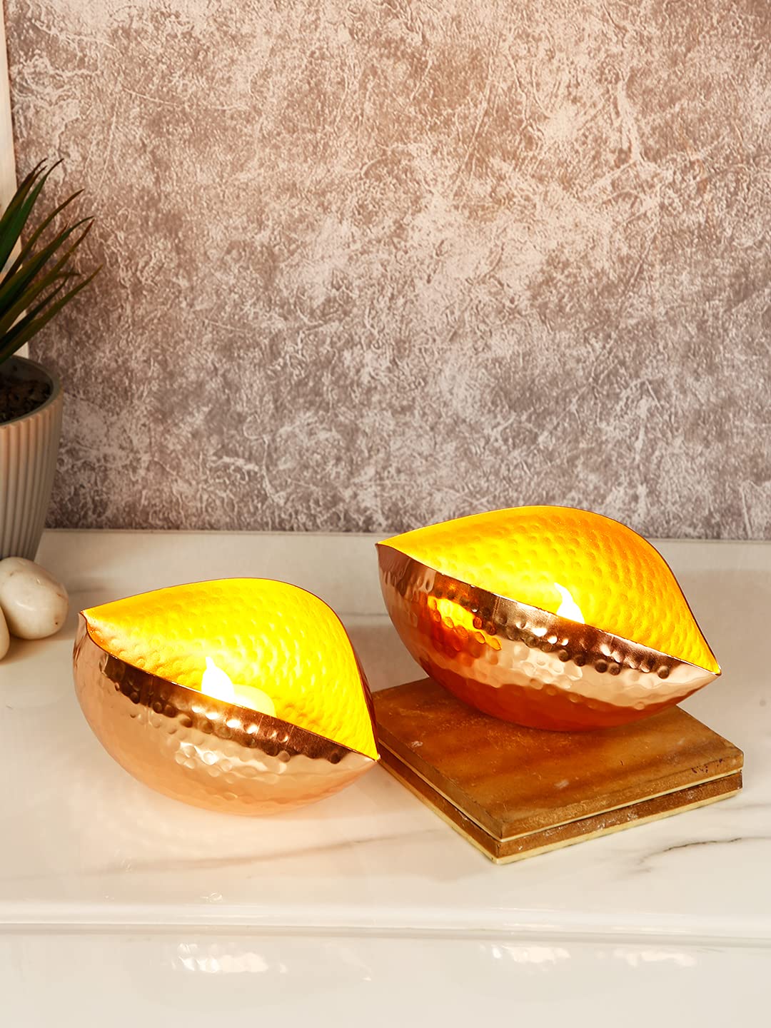 CraftVatika Tealight Candle Holders Stand Hand Hammered Metal Centerpiece Decor Home Decoration Gift (Set of 2)