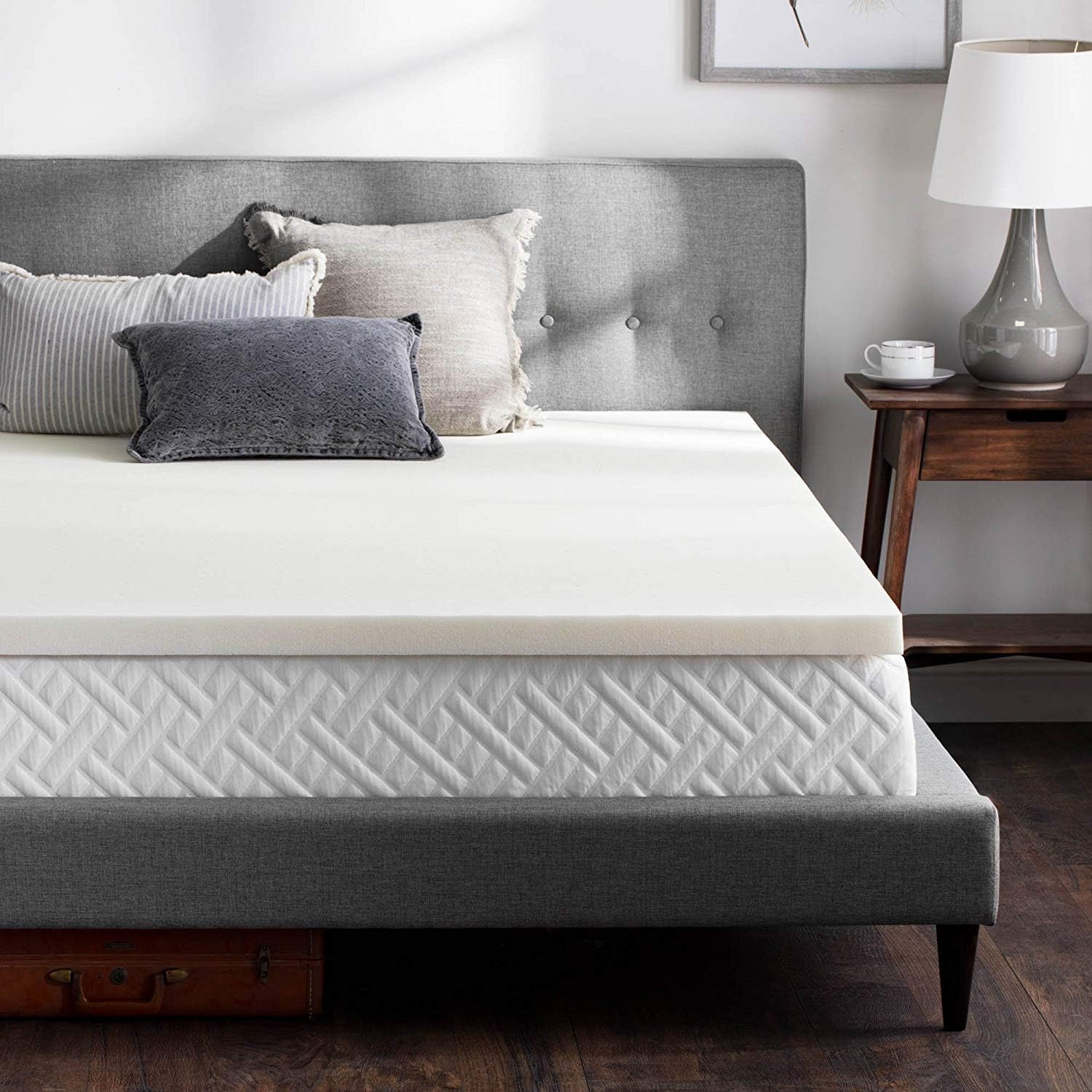Twin XL White Ventilated Memory Foam Mattress Topper