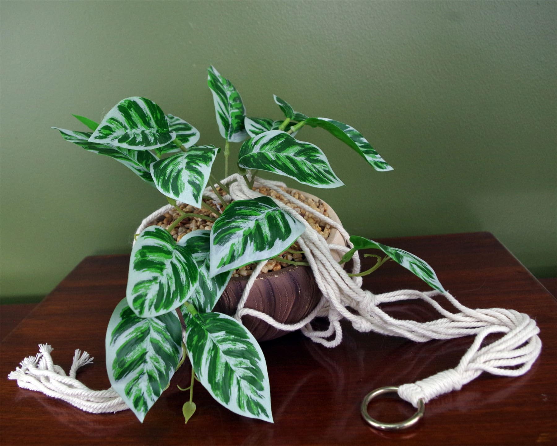 Leaf 85cm Hanging Artificial Potted Pothos Plant with Planter, 85cm Hanging Pothos Plant Planter - Image 3