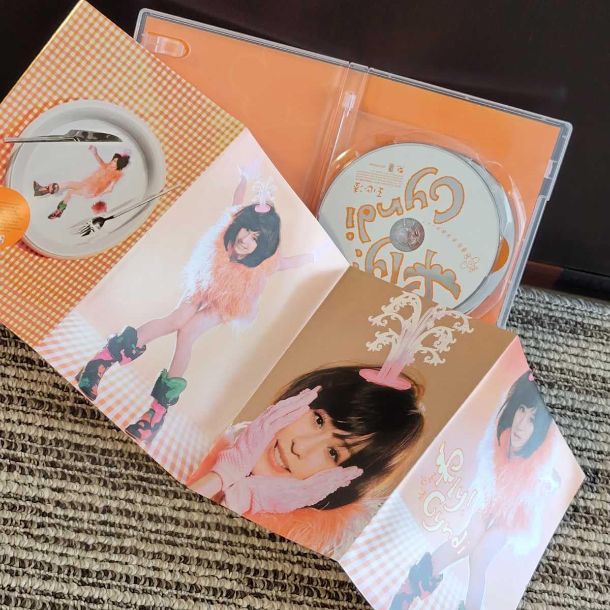 Amazon.co.jp: 王心凌（シンディ・ワン）『Fly！Cyndi (台湾版)』 CD+