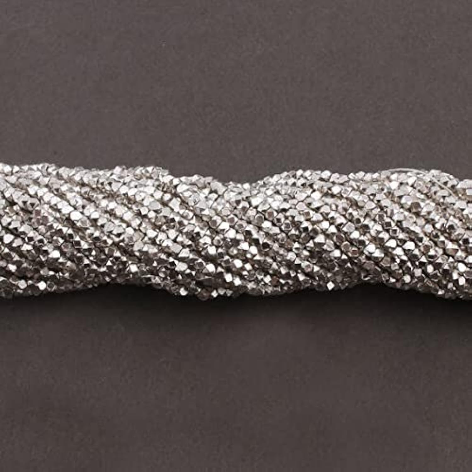 Perles cubes plaqué argent LKBEADS 2mm pour fabriquer un cadeau de mariage unique