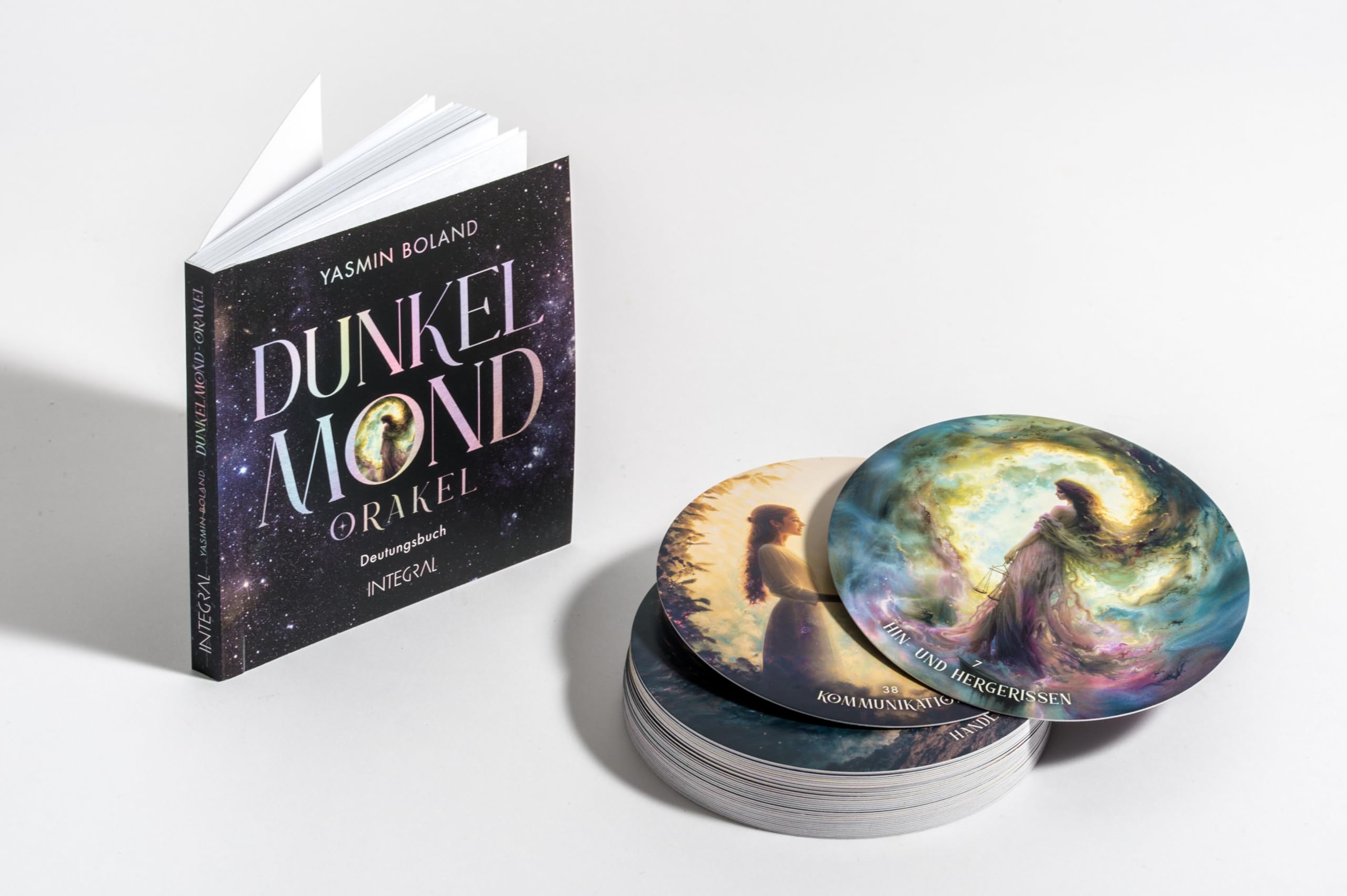 Das Dunkelmond-Orakel: Transformierende Impulse für innere Klarheit und Neubeginn - 48 runde, illustrierte Mondenergie-Karten mit Deutungsbuch von der Star-Astrologin und Moonology-Autorin