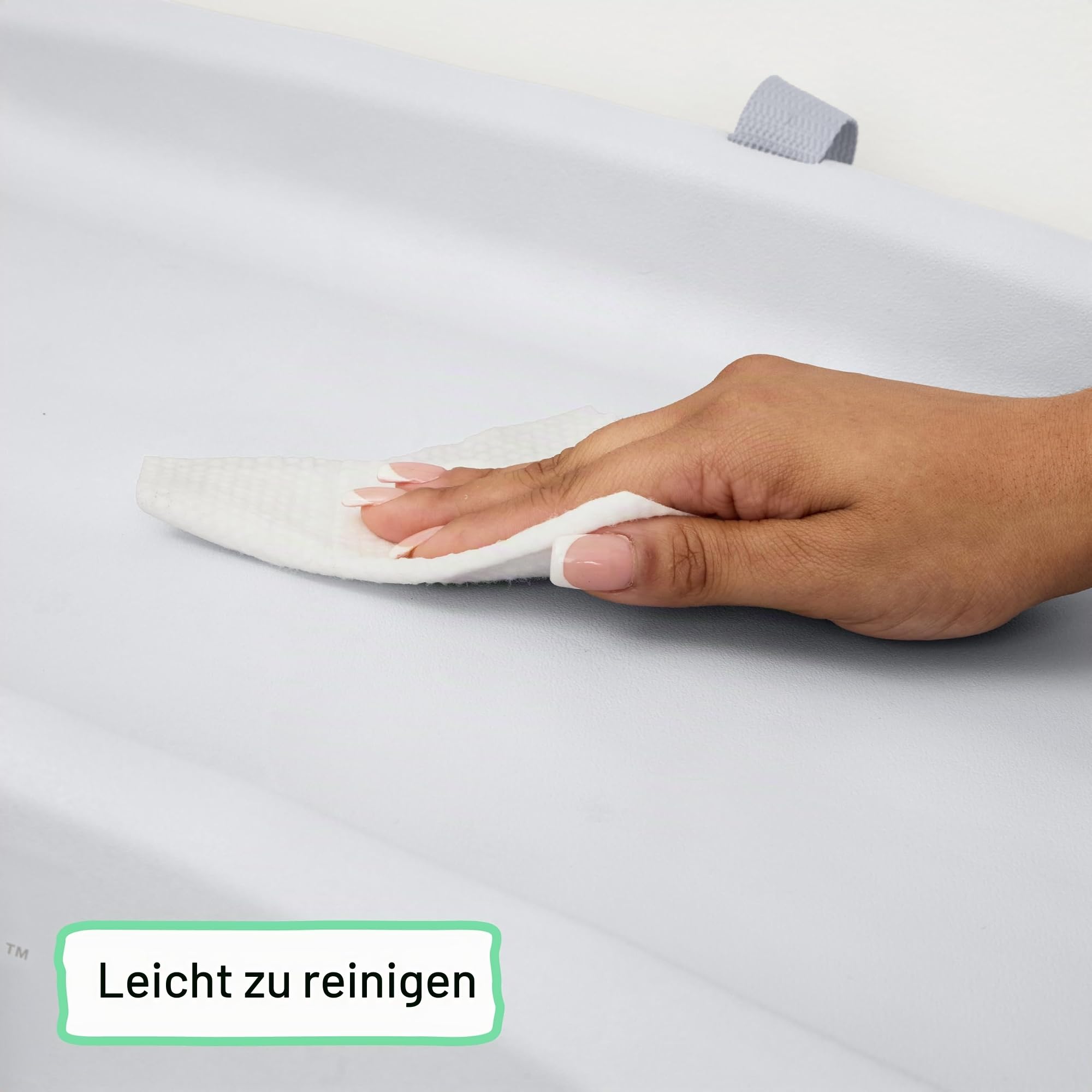 Ingenuity, Comfy Clean Wickelauflage, wasserdichter Eva-Schaum, leicht abwischbares Polster mit Sicherheitsgurt & Rutschfester Unterseite, passend für Standardtische 79 x 43 cm, ab Neugeborenen
