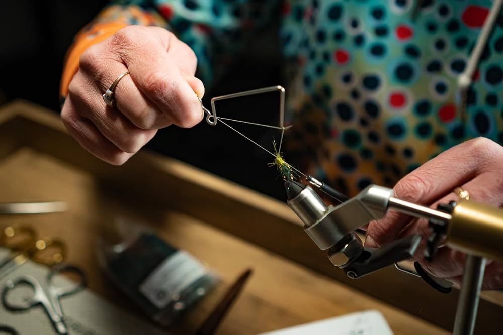 Amazon.com : Togens Fly Shop Beginner Fly Tying Kit - All