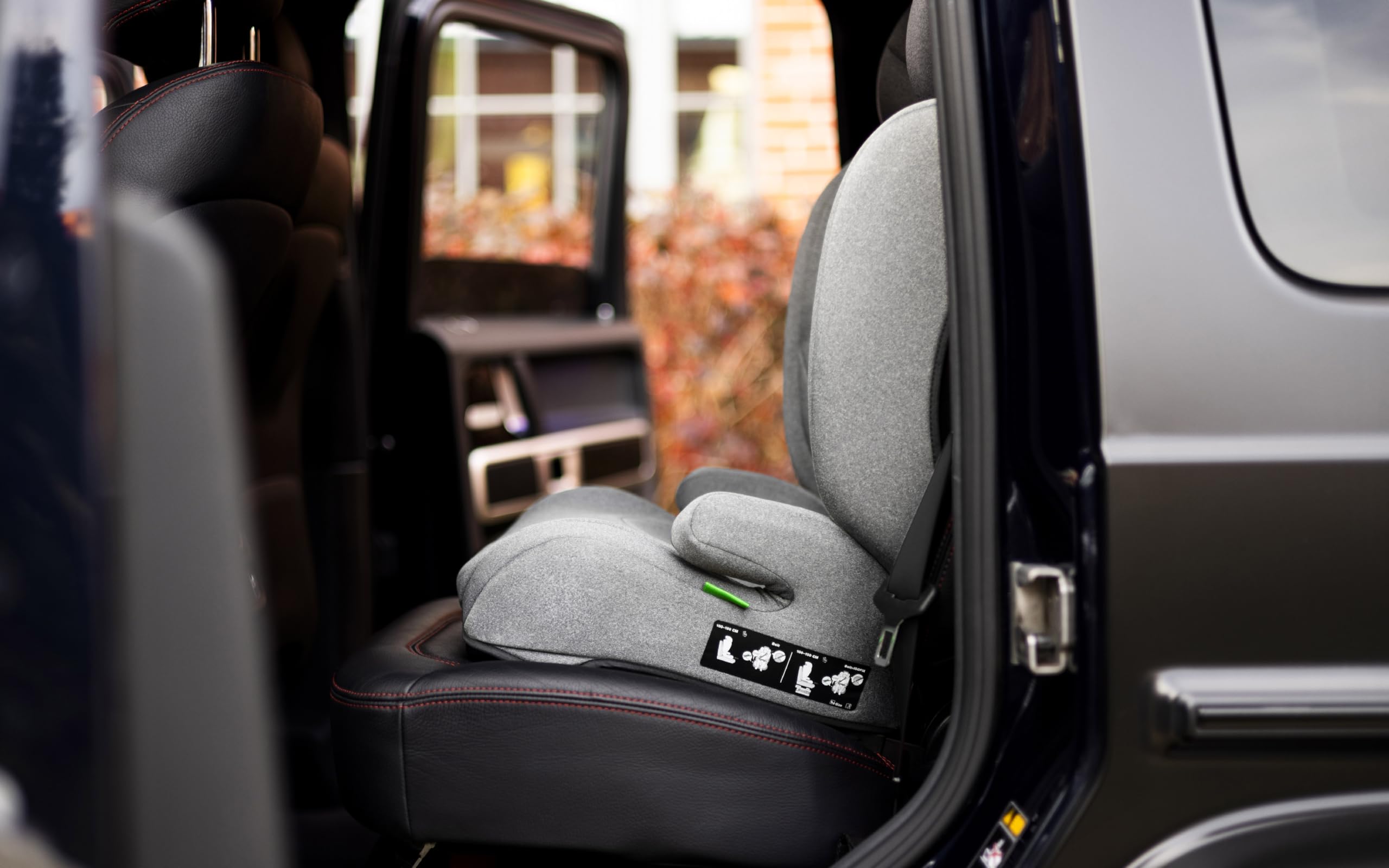 Tulano JOY 35 fotelik dziecięcy 100-150 cm, certyfikat ECE R129/03 i-Size, ISOFIX + 3-punktowy pasek, 13-stopniowo regulowany zagłówek, zdejmowany pokrowiec, czarny i szary