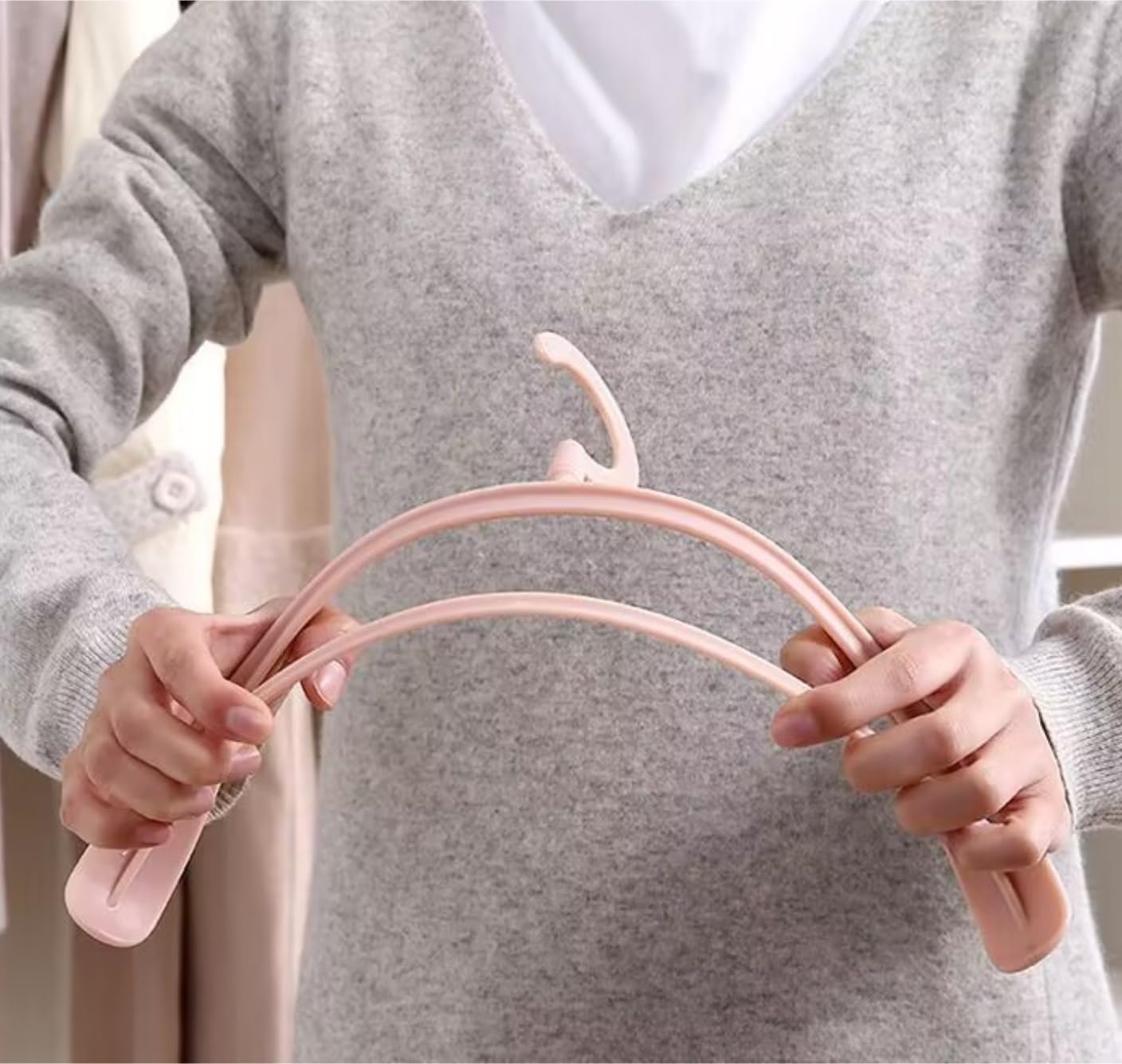 10 Paquetes De Perchas Antideslizantes De Hombro Ancho, Percha para Traje con Barra para Pantalones, Estante Organizador De Armario con Ganchos Giratorios para Sudadera(White)