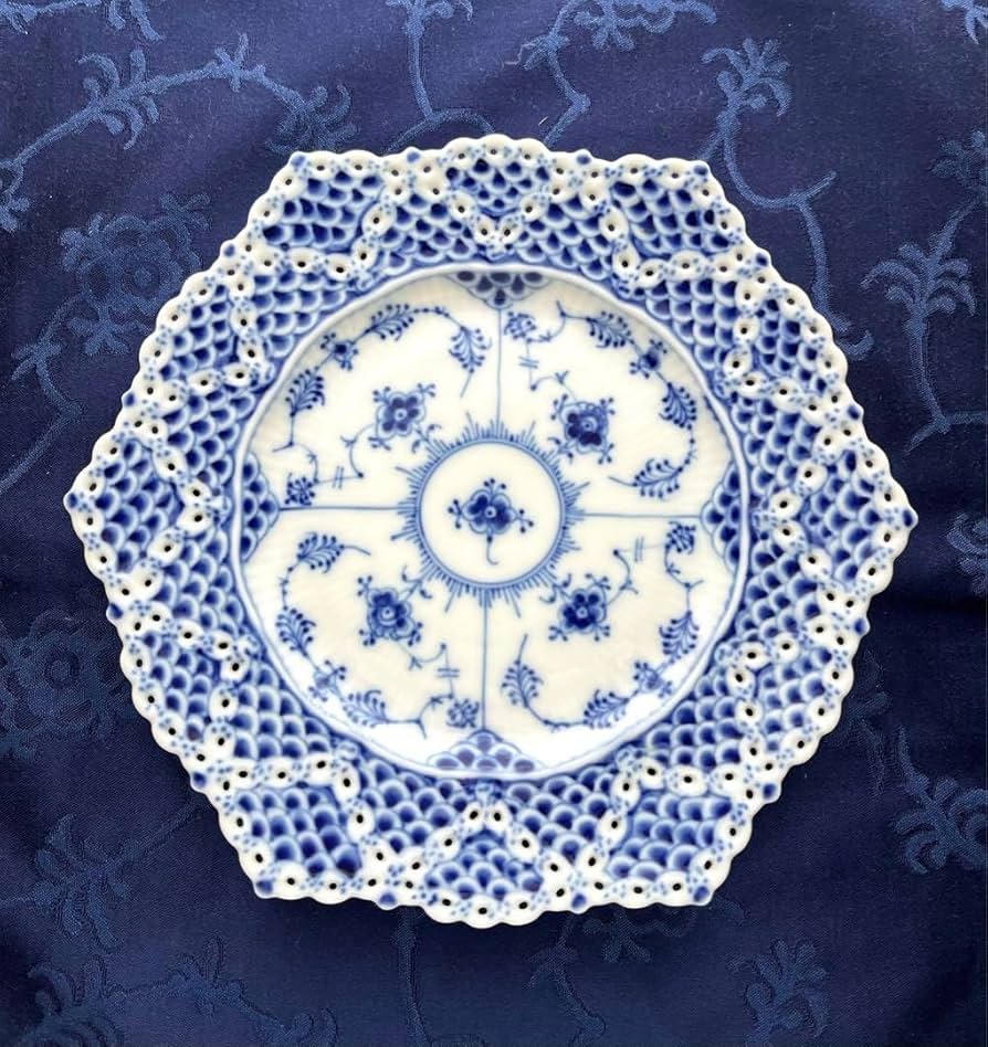 【未使用】デンマーク製★ロイヤルコペンハーゲン　ダブルレースプレート 21cm Amazon.co.jp: 美デンマーク製ロイヤルコペンハーゲン ダブルレース