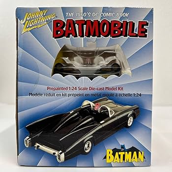 Johnny Lightning Batmobile 1:24 スケール Johnny Lightning Batmobile 1:24 スケール