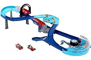 Disney and Pixar Cars Playset with Lightning McQueen and Francesco Bernoulli