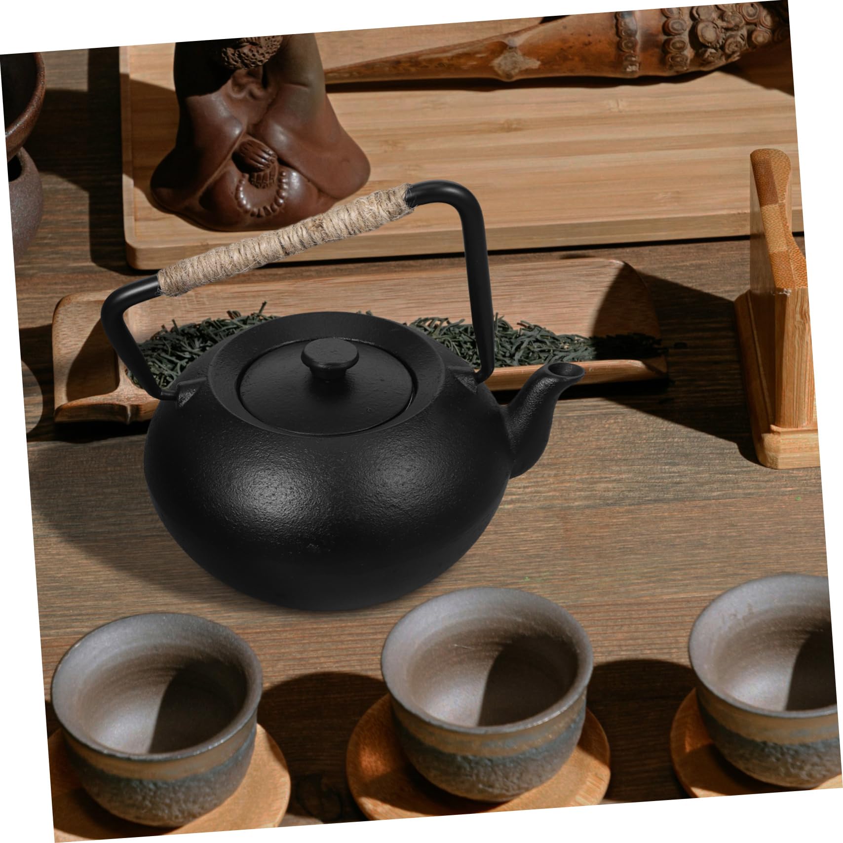 Teiera in Ghisa Giapponese 600ml Nera con Infusore | Filtro Tè e Manico Inclusi, per Foglie Sfuse, Uso Casa e Picnic, Capacità 600ml