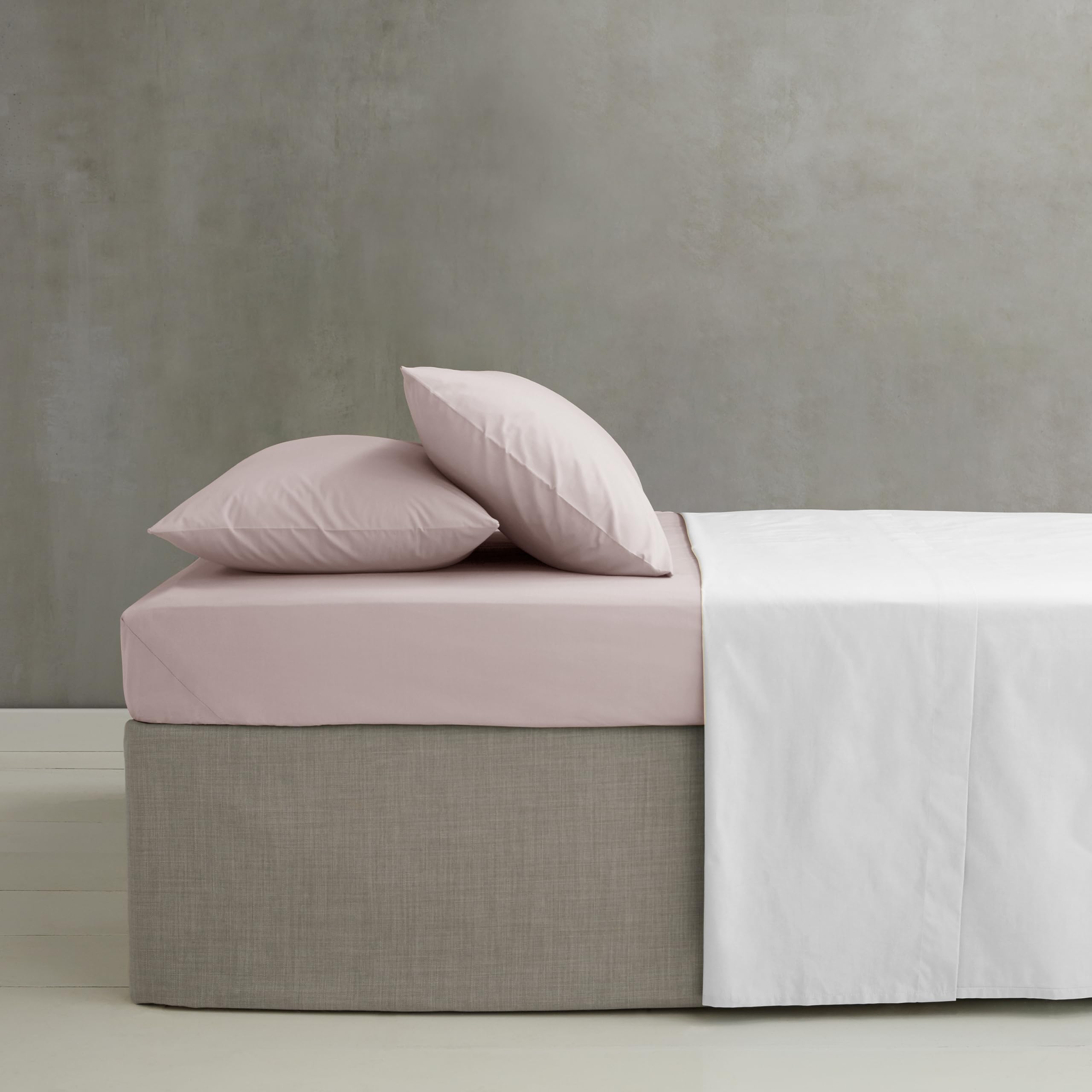 Catherine Lansfield Pink 'Easy Iron Percale' Combed Polycotton 35Cm Depth Sheet In | Size: King Fitted