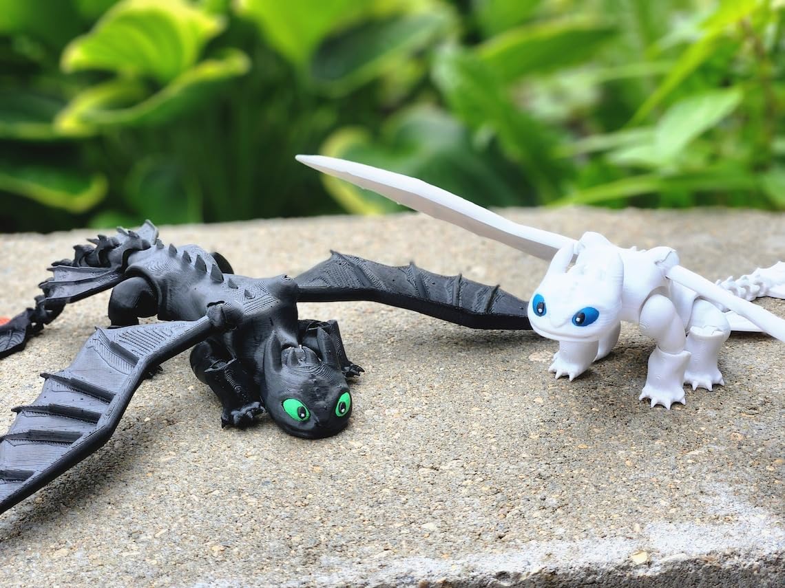 Dragon Toys for Kids, Collectible Toys, Mini Dragon Toy, Dragon Action Figure, Dragon Toy for Fans & Collectors (Black-White)