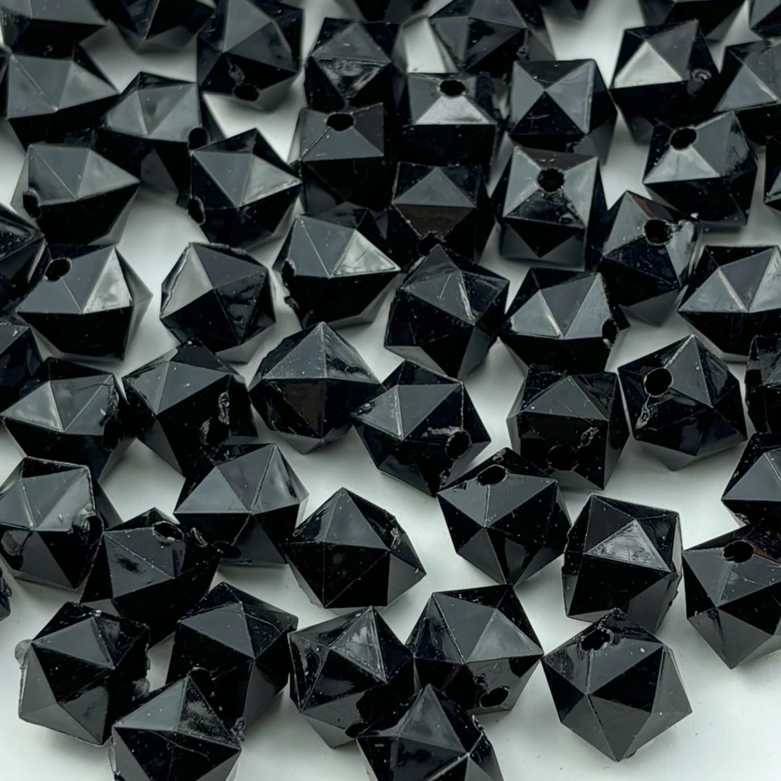 100pcs 12mm Acrylic Cube Square Faceted Acrylic Beads with Hole Plastic Spacer Beads for Bracelets Necklace Earring Making Supplies (Black)