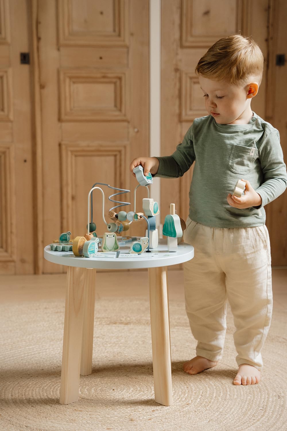Little Dutch 7241 Forest Friends - Mesa de Actividades de Madera para Niños, Color Azul