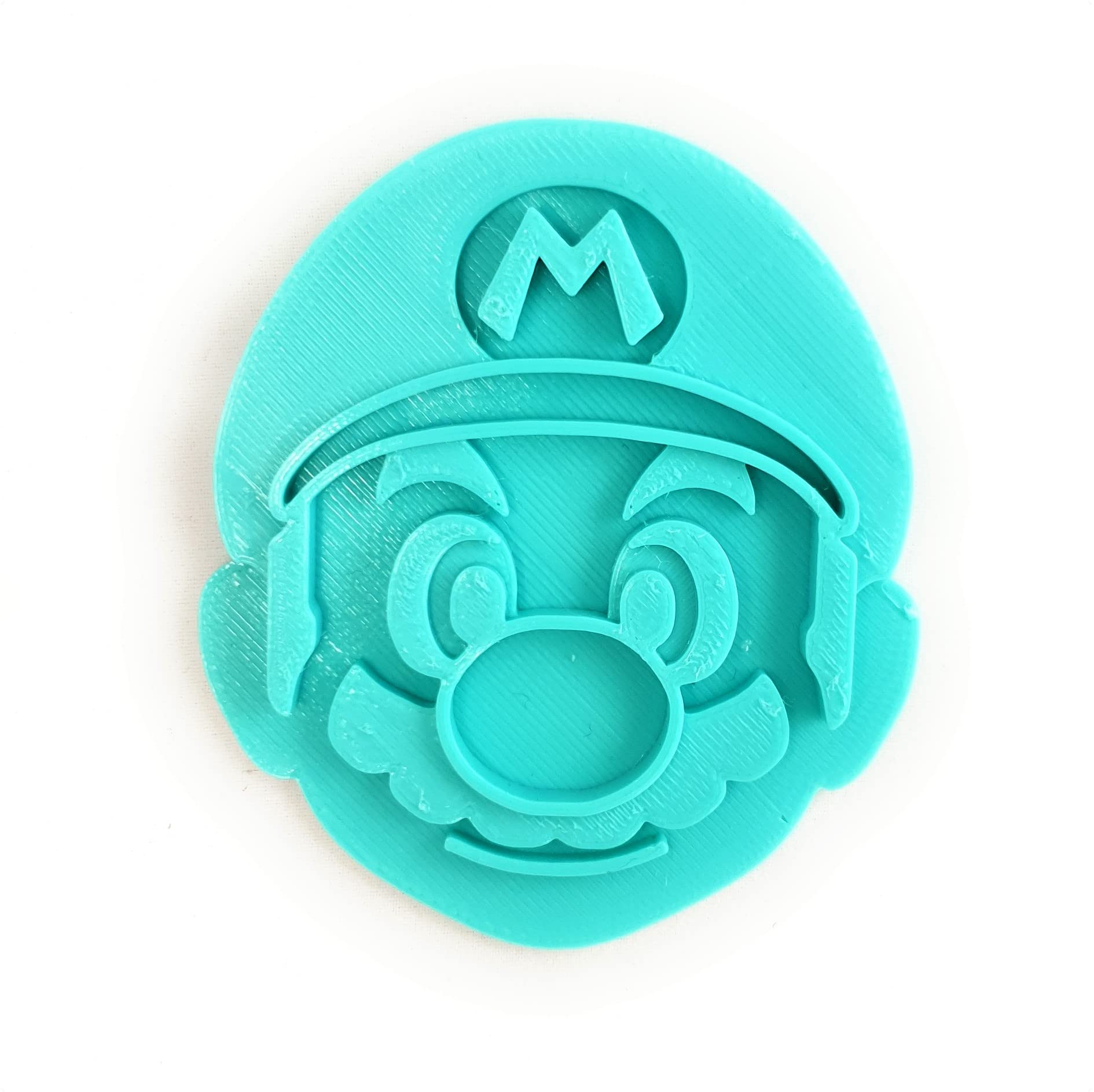 Emporte-pièce Mario 2 pièces avec emporte-pièce et marqueur pour biscuits avec résultats professionnels.