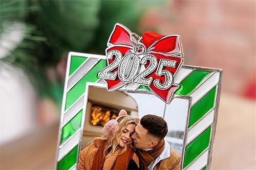 Miniatura 5 de Marco de fotos rojo 2024, marco de fotos de Mr & Mrs para parejas, árbol de Navidad, decoración romántica para parejas, ideas de mesa o árbol Xmax