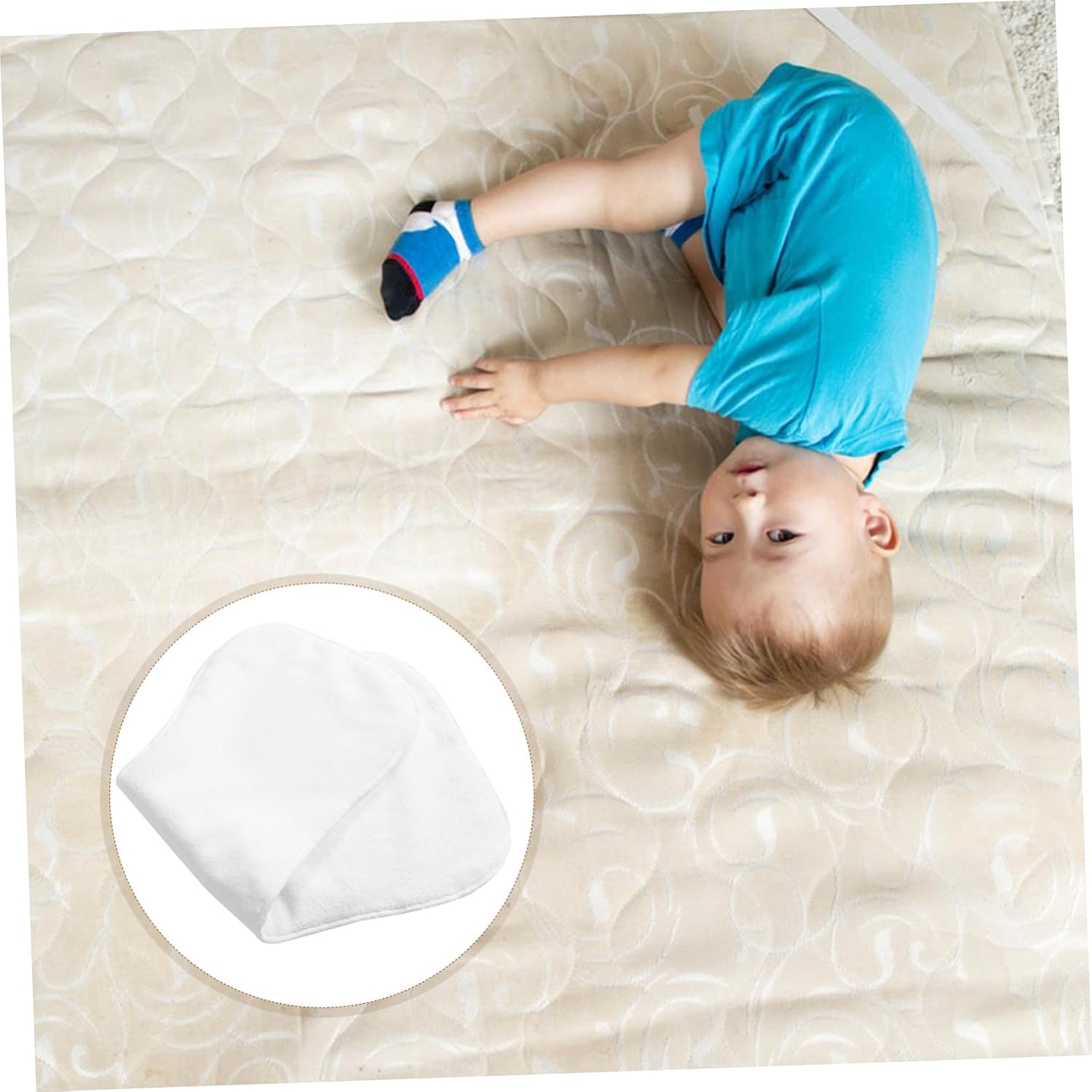 Four Layer Washable Adult Nappy Reusable Cloth Diaper for Elders Water Absorbent and Breathable Design for Incontinence Protection White