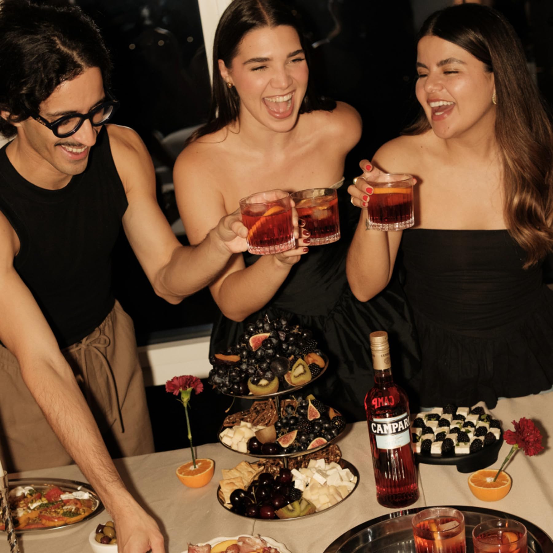 Negroni Bundle | Campari Bitter Aperitif (1x 0,7l – 25%) | Del Professore Vermouth di Torino Rosso (1 x 0,75l - 18%) | Bulldog London Dry Gin (1x 0,7l - 40%)