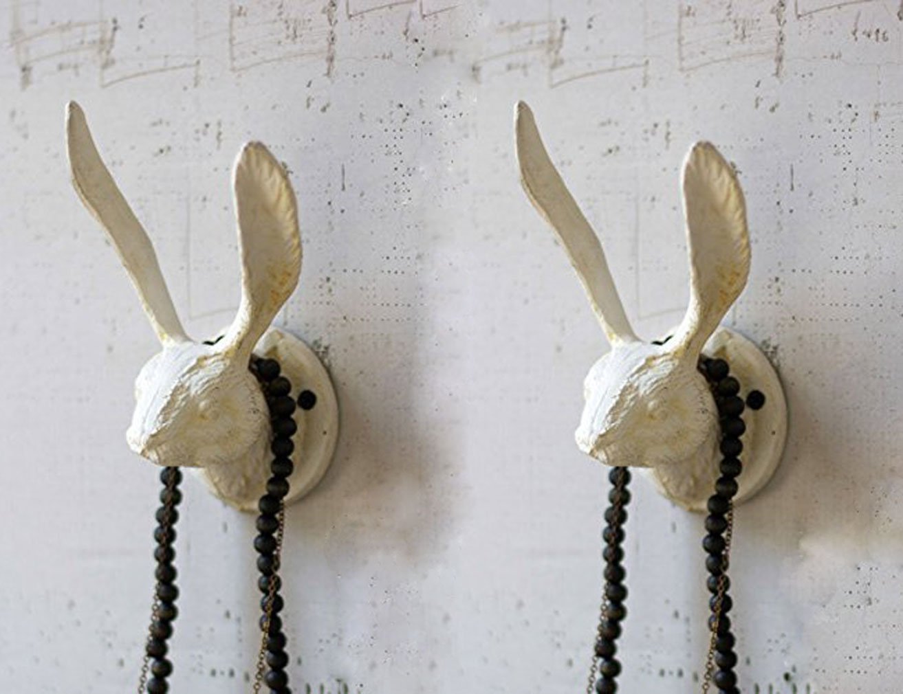 Crochet lapin en fonte patinée Kalalou patère vintage blanche