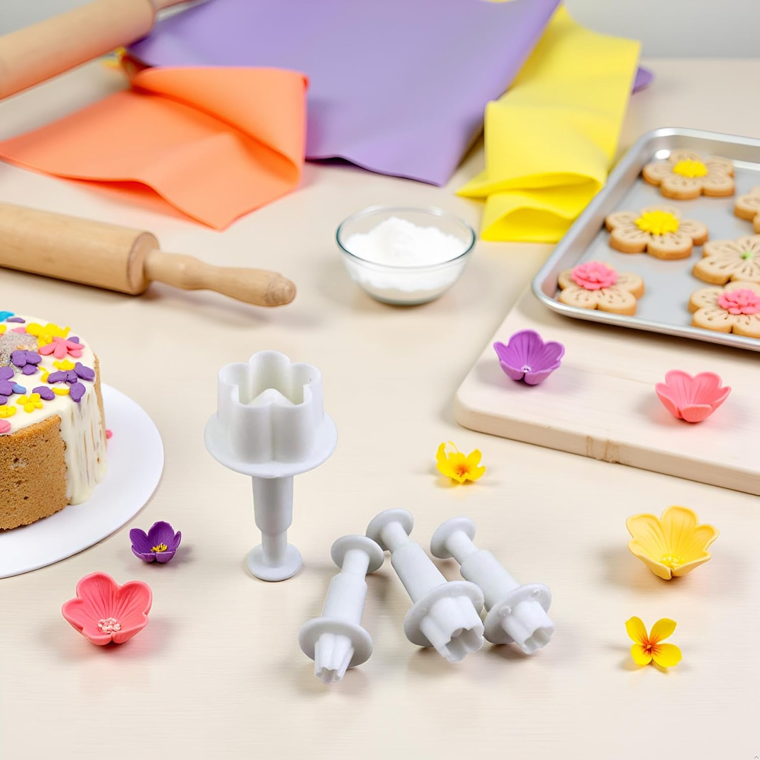 4Pcs White Flower Plunger Cookie Cutters, Blossom Cake Fondant Mold,DIY Flower Cake Fondant Mold Plastic Cake Decorating Tools Baking Accessories for Baking Plastic, Dessert and Candy Sculpting Tools - Image 8