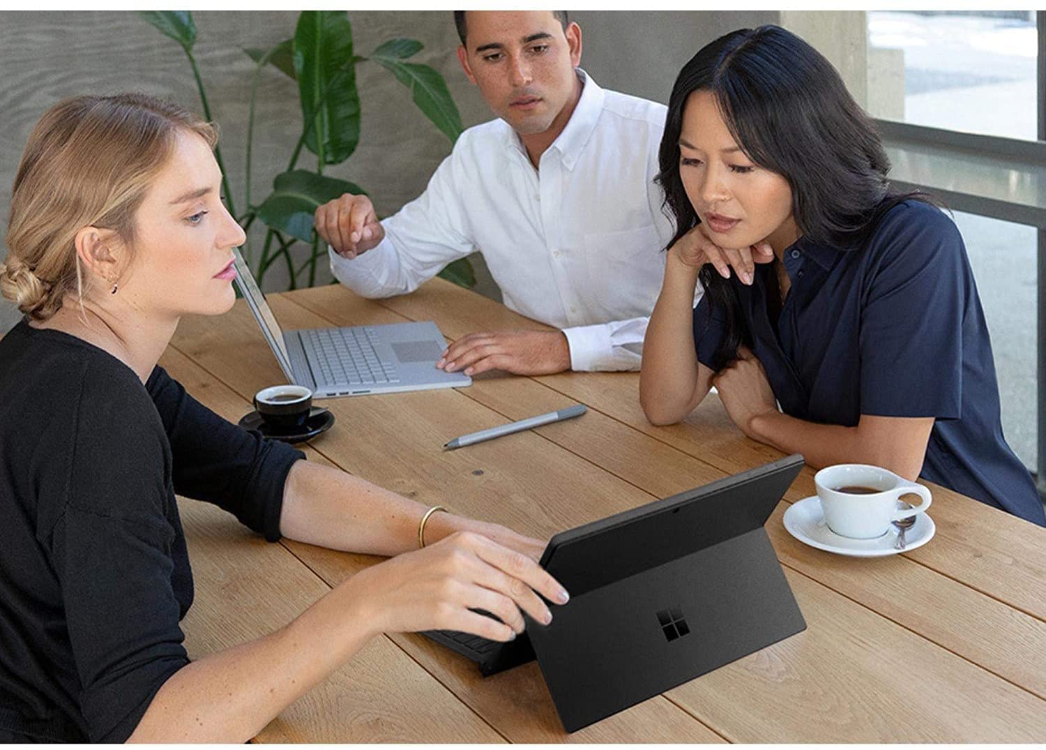 Microsoft Surface Pro 7 Intel Core i7-1065G7 12,3" 16GB RAM 512GB SSD Negro Reacondicionado