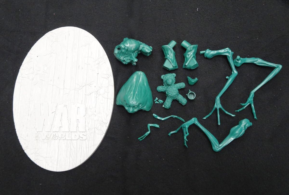 Pegasus Hobbies 1:8 Scale Alien Creature 7 Model Model Kit