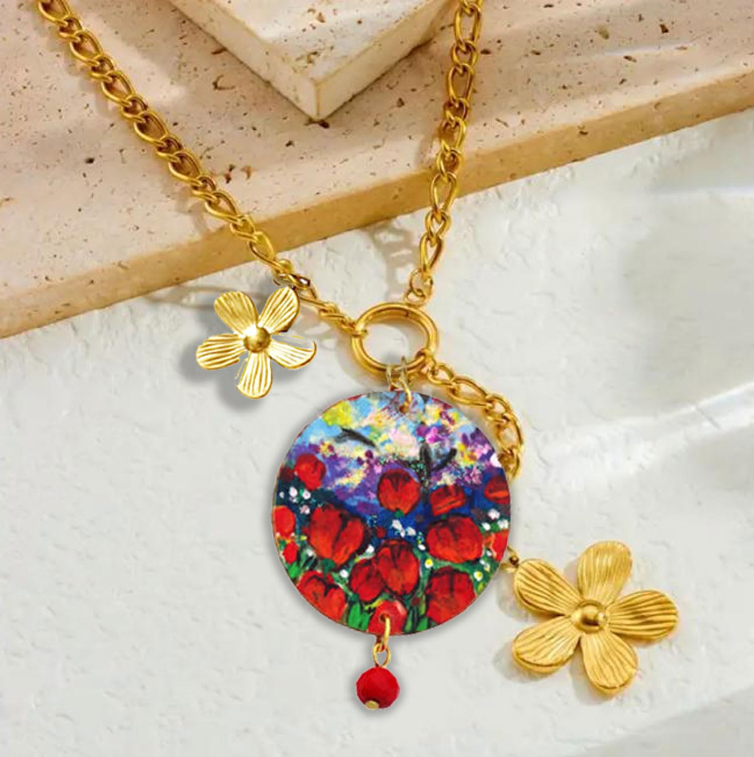 Collar con colgante pintado a mano – Tulipanes rojos – Collar con colgante pintado a mano, medallón de madera pintado a mano, joya elegante en madera totalmente pintada, elaboración artesanal