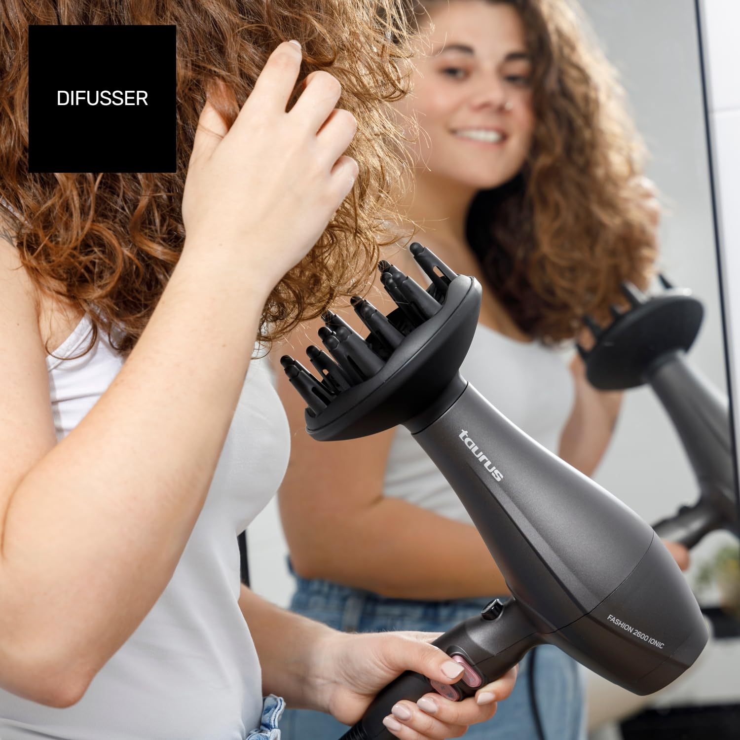 Taurus – Haartrockner Fashion 2600 Ionic, 2600W, 6 Geschwindigkeits-/Temperaturstufen, AC-Motor, Ionic Care, Kaltlufttaste, Zubehör: Präzisionsdüse, Breitdüse, Diffusor, Schwarz