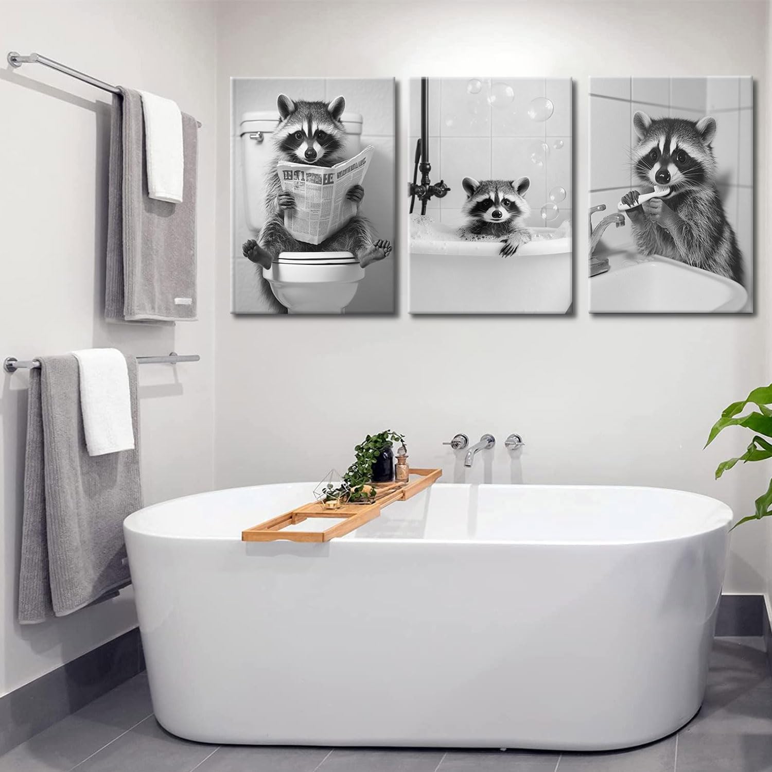 Sticker avec l'œuvre « Elephant Baignoire Vintage Art de la Salle de Bain Noir et Blanc Impression Animal Sauvage Bébé Drôle Mignon » de l'artiste BWWallArt