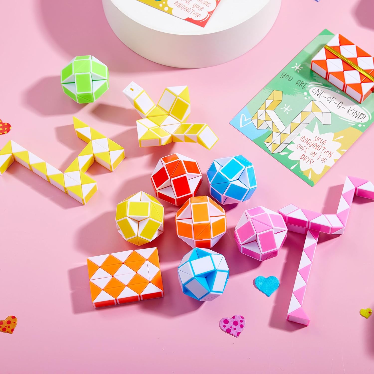 JOYIN 28 Packs Valentine's Day Cards with Snake Twist Toys for Kids, Snake Twist Puzzle Magic Stress Relief Fidget Toys with Cards for Valentine Classroom Exchange Prizes Party Favor
