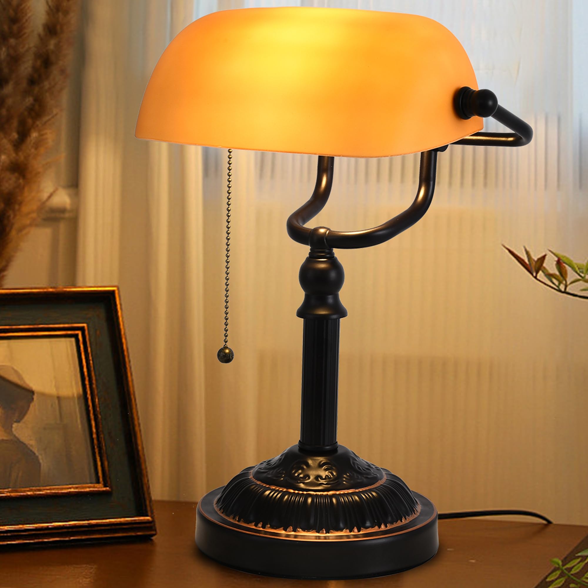 Traditionelle Bankers Lampe mit Zugkettenschalter USB-Anschluss, bernsteinfarbener Glasschirm, Vintage Bibliothekslampe für Büro