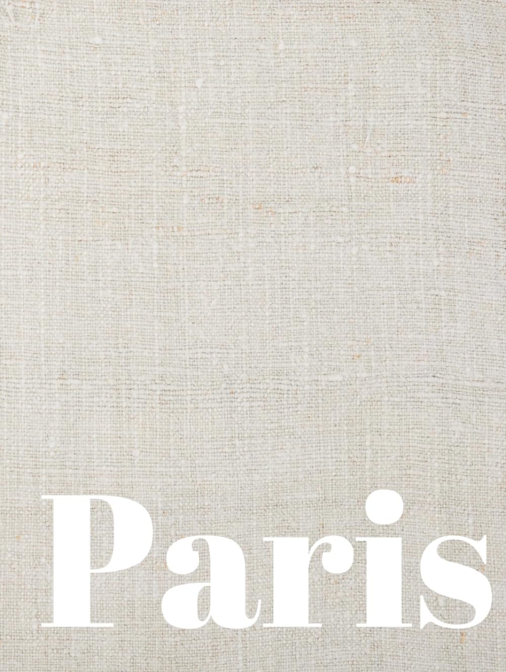 Livre de décoration Paris crème pour valoriser une table basse vide