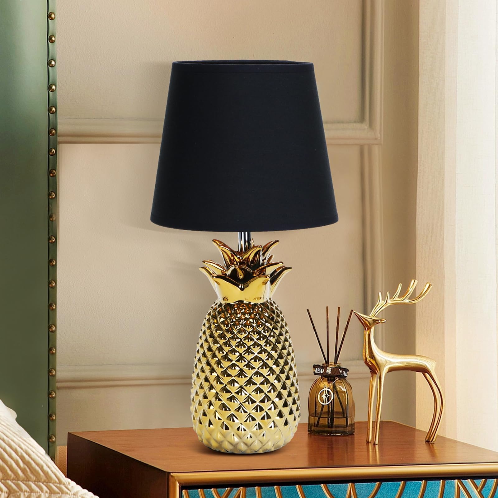 Aigostar Nachttischlampe, Tischlampe Keramik Tischleuchte Lampe für Nachttisch Beistelltisch Dekolampe Nachttischlampe Stoffschirm Gold Modern E14 H36cm