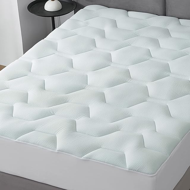 EHEYCIGA Double Memory Foam Mattress Topper Mattress Protector, Cooling Gel Bamboo Soft Quilted Mattress Cover Pad with Extra Deep Pocket 38cm, 135x190cm, White
