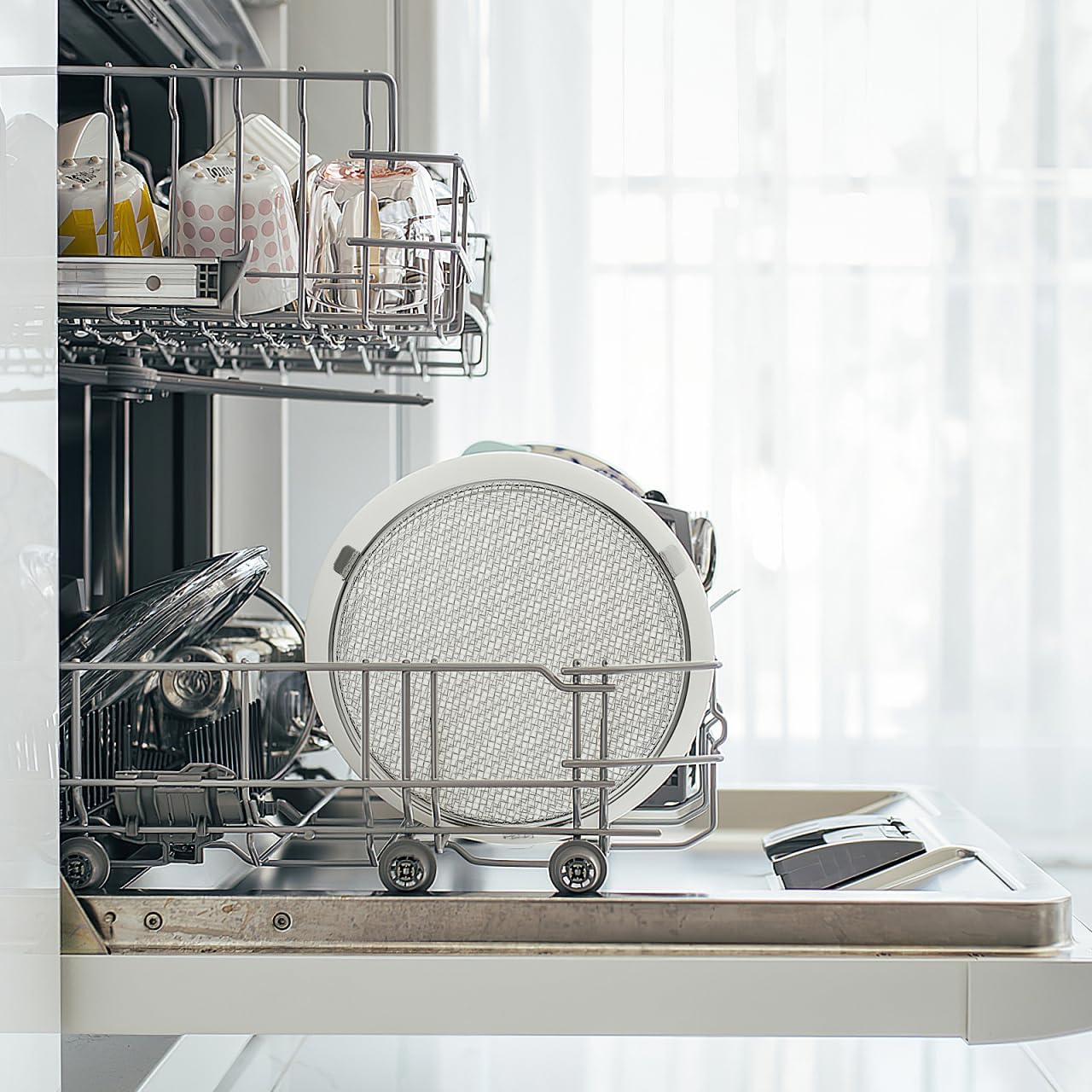 Cabilock Small Mesh Dishwasher Basket for Utensils and Cutlery Storage Round Net Basket 7.1 X 7.1 X 2 Inches Kitchen Organizer for Forks Spoons and Small Dishwasher Parts