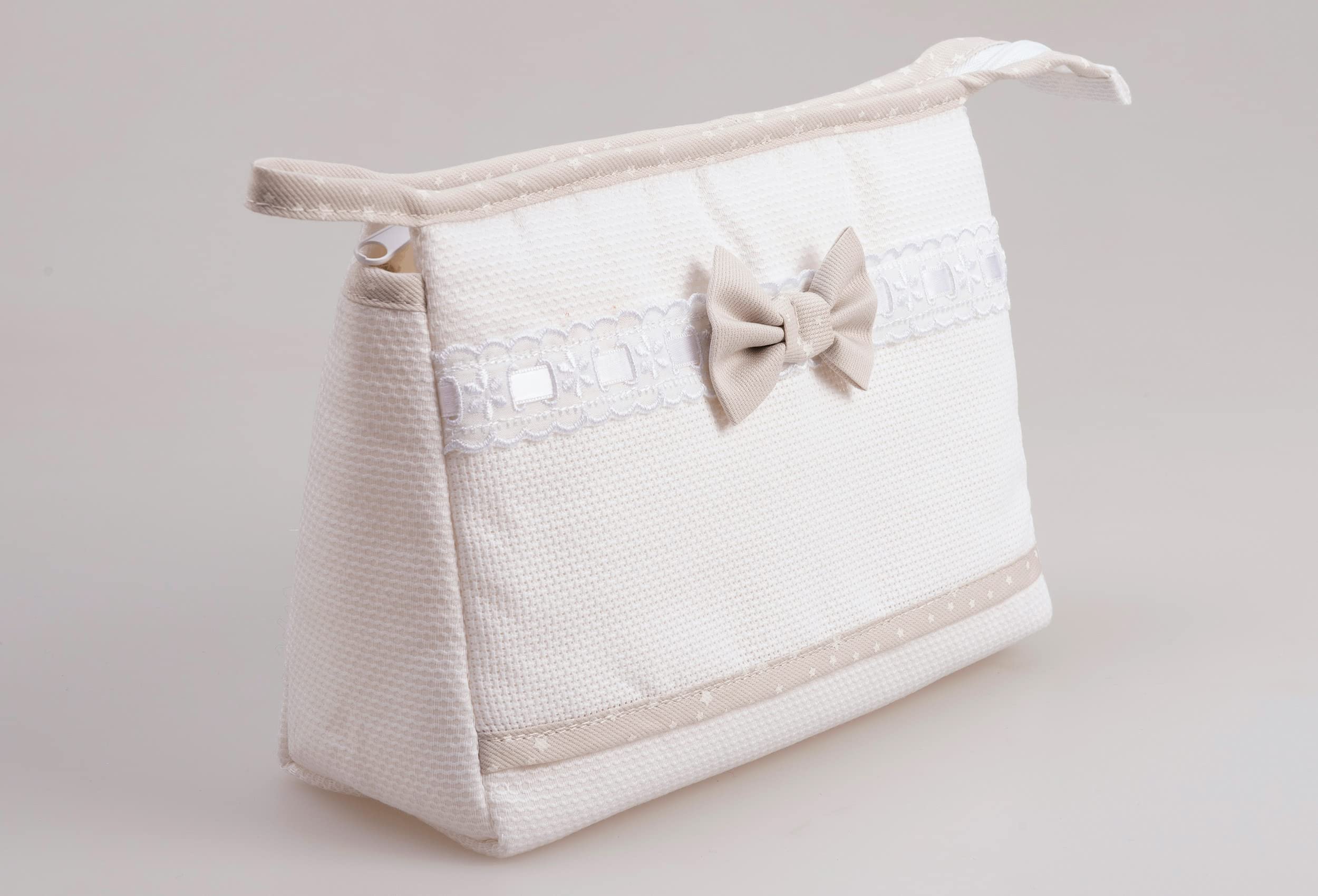 FILET - Trousse de Voyage avec Fermeture à Glissière, Enveloppe avec Poche en Toile Aida à Broder, Organisateur de Produits de Beauté, 100% Made in Italy, Dimensions 24x16x6 cm, Couleur Blanc et Beige