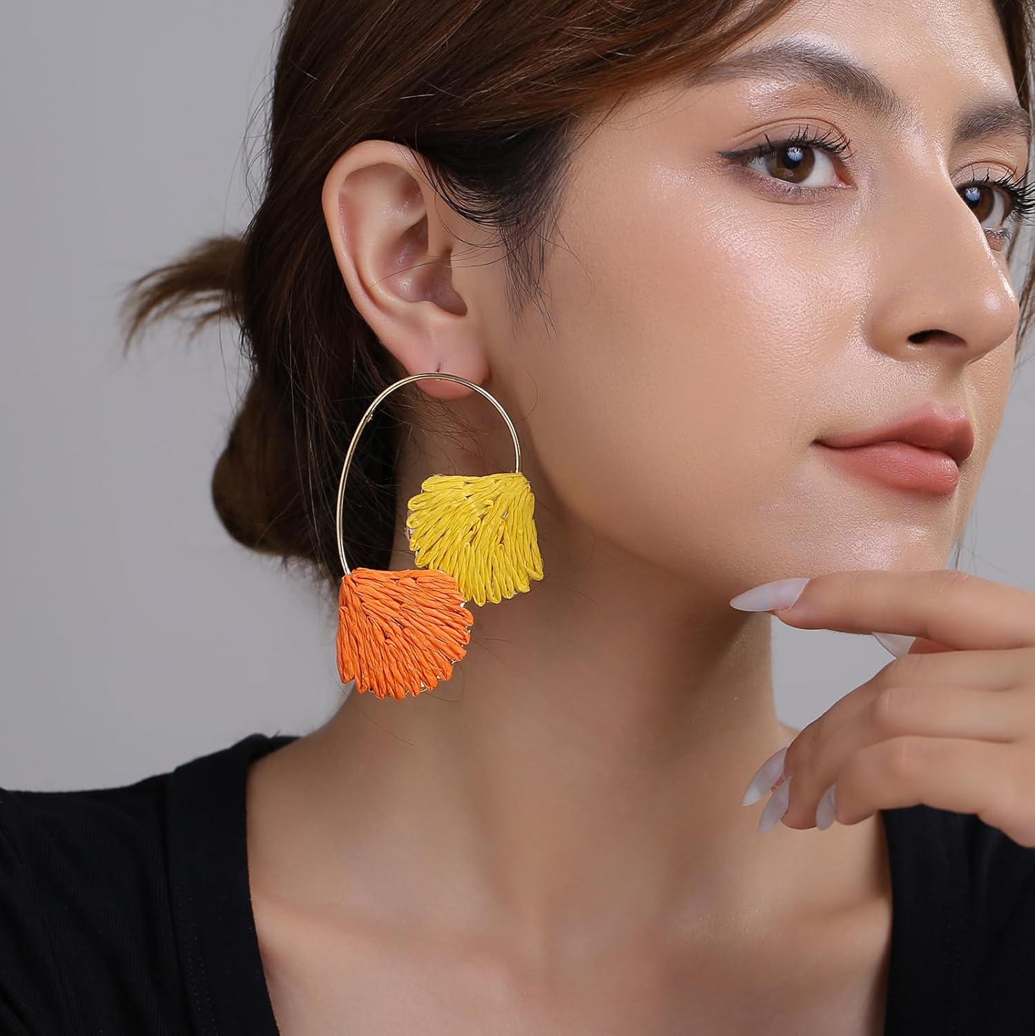 Raffia Shell Earrings for Women, Colorful Dangle Tropical Boho Beach Earrings, Lightweight Straw Handmade Jewelry for Vacation - Image 3