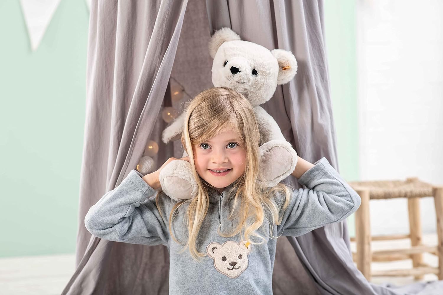 Steiff Kuscheltier Heavenly Hugs Benno Teddybär, Süßes Stofftier mit Kunststoffaugen, Kinder, Jungen & Mädchen, Plüschtier 42 cm, Creme, 113727