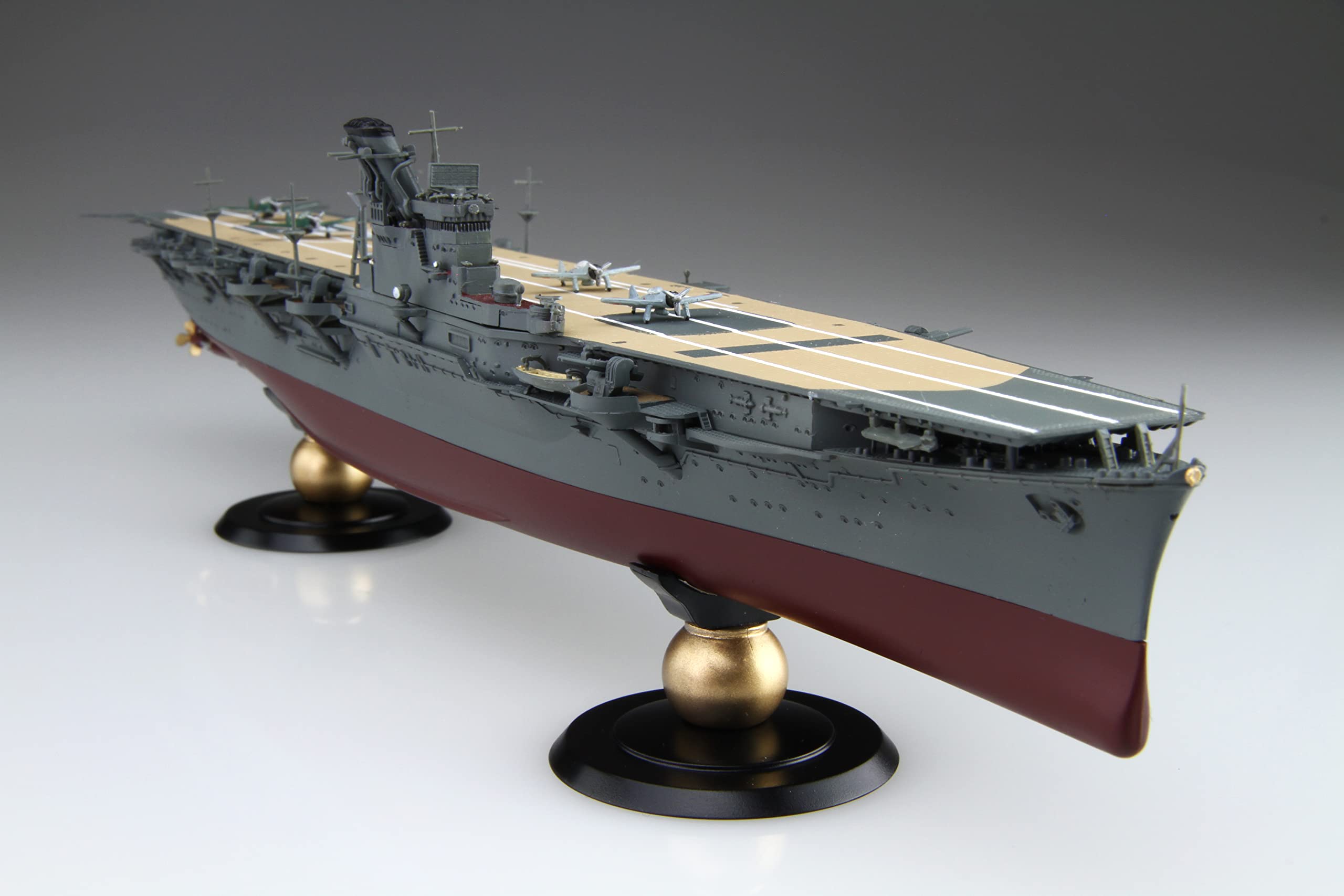 (未使用･未開封品)　フジミ模型 1/700 帝国海軍シリーズ No.39 日本海軍航空母艦 飛鷹 昭和17年 フルハルモデル プラモデル FH39 qdkdu57 Amazon | 帝国海軍シリーズ No.39 日本海軍航空母艦 飛鷹 昭和17