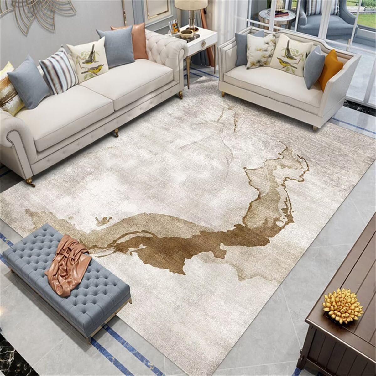 Tapis de salon simple gris idéal sous les accessoires de canapé