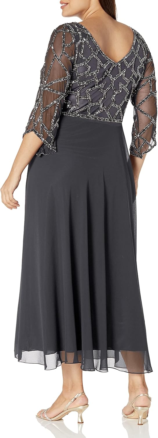 J Kara Women's Plus Size 3/4 Sleeve Geo Beaded Gown