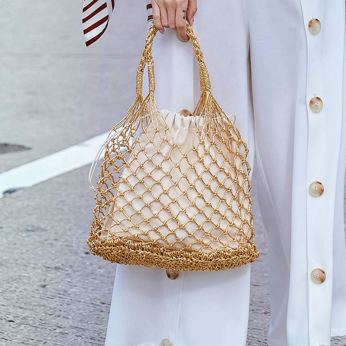 Sac en rotin femmes chic et gold, idéal pour vos sorties estivales de mode