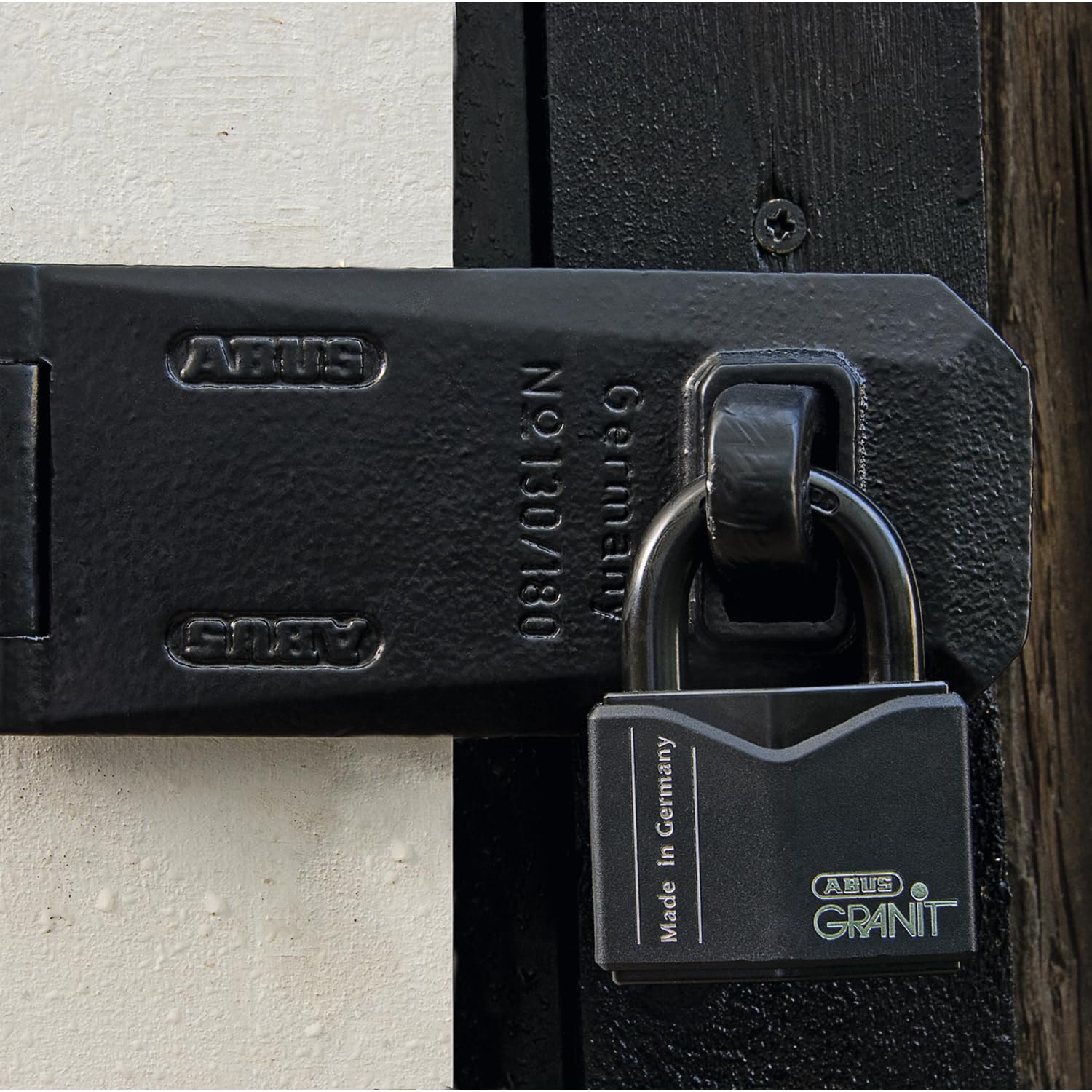 ABUS Candado Granit 37/55 para su uso en exteriores - de acero especial endurecido - con cilindro de disco ABUS-Plus - nivel de seguridad ABUS 10