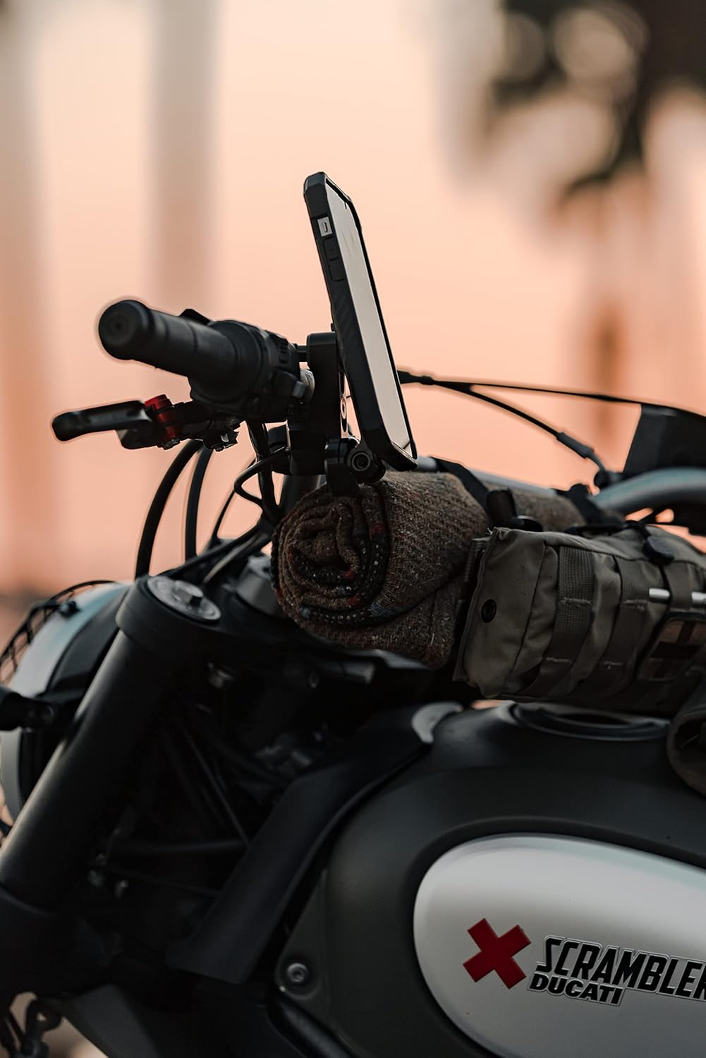 Rokform Motorcycle Perch Mount, Fits Most Harley's, Metrics, and Indian Cruisers, Secures Cell Via RokLock and Built-in Magnet (Black)