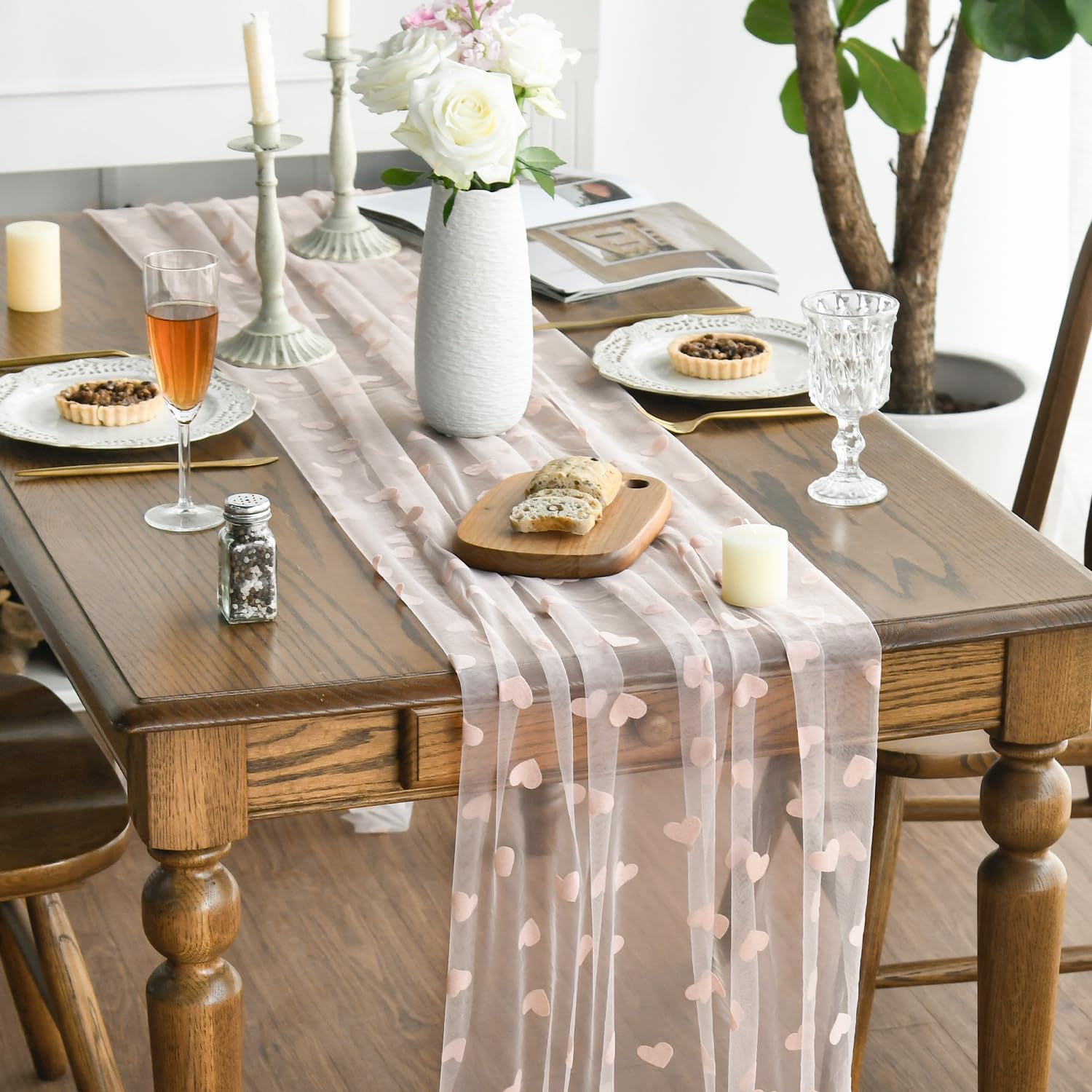 Artoid Mode Chemin de table en tulle à pois roses - 70 x 300 cm - Décoration de table de cuisine en intérieur, vacances, anniversaire, fête