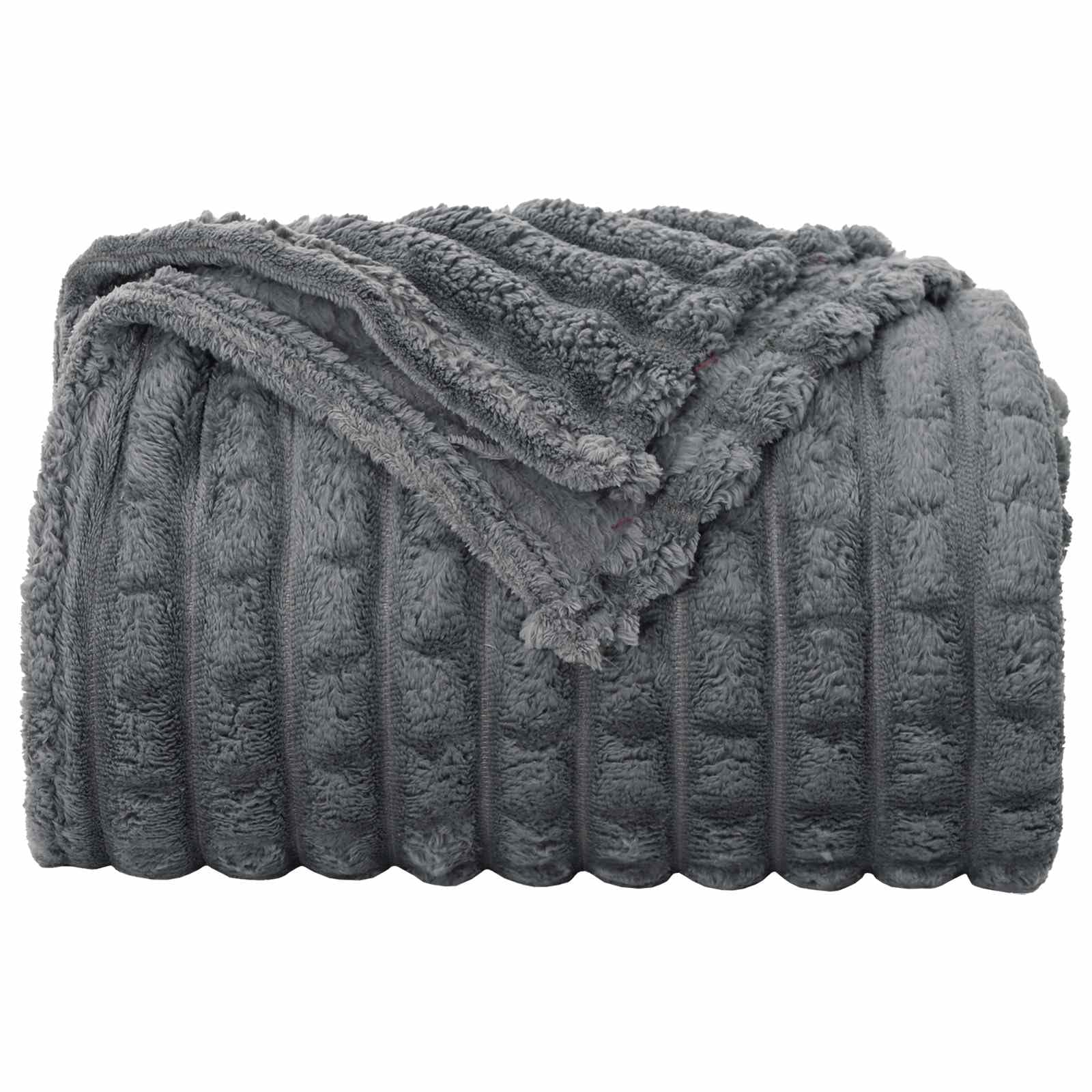 Dunkelgraue Überwurfdecke 240 x 220 cm aus weichem Fleece für Wohnzimmer Schlafzimmer, leicht, atmungsaktiv, vielseitig, langlebig, ideal für kalte Tage, gemütliche Wohn-Deko