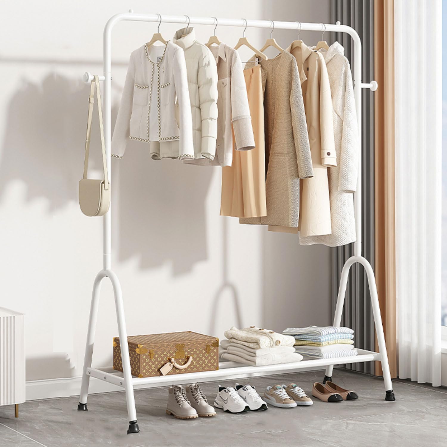 Portamanteau portant à vêtements métallique avec couche étagères chaussures